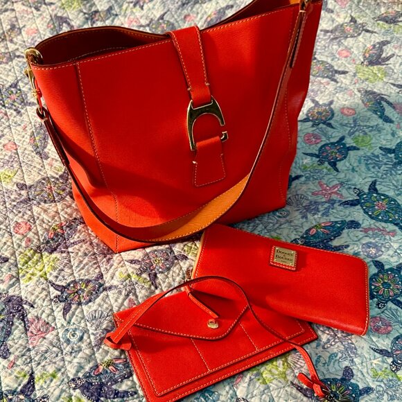 Dooney & Bourke Ashby GeraniumTote w Wallet - Picture 7 of 13